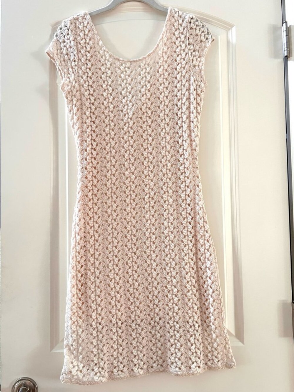 Free People Cream Crocheted BodyCon Mini Dress. Lined. Boho. Coastal cowgirl. M - Picture 1 of 5